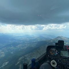 Flugwegposition um 14:33:48: Aufgenommen in der Nähe von Département Alpes-de-Haute-Provence, Frankreich in 2820 Meter